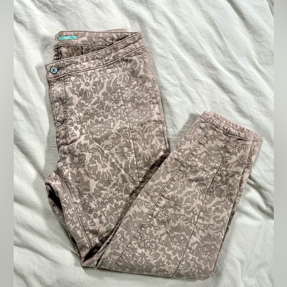 Pilcro Anthropologie Flocked High Rise “Leggings” size 16W - Picture 8 of 9